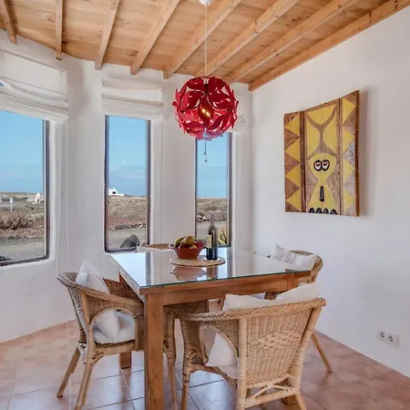 La Casita Tatil Evi Famara